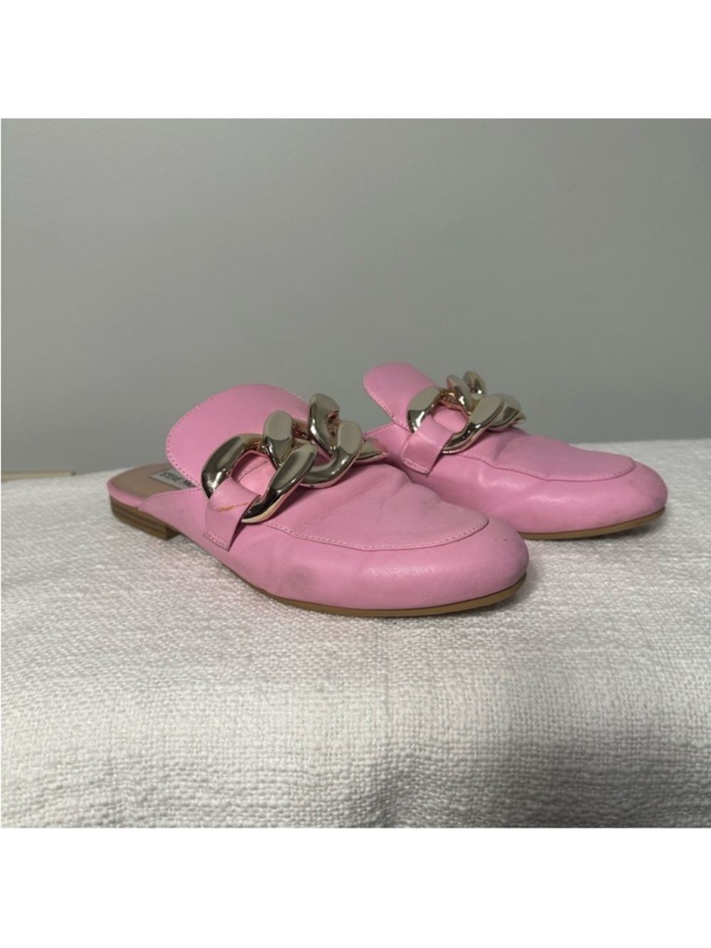 Steve Madden Pink Chain Mules • Chunky Gold Chain Slip-On Loafers